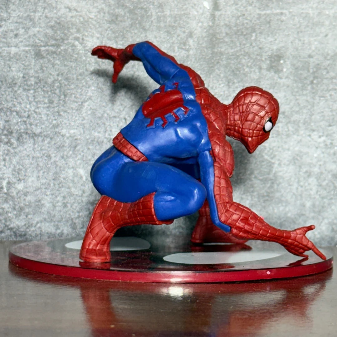 Marvel Comics Spider-Man Classic Suit Wall-Crawler Action Figure – Premium PVC Crouching Collectible Statue for Desk, Shelf & Display