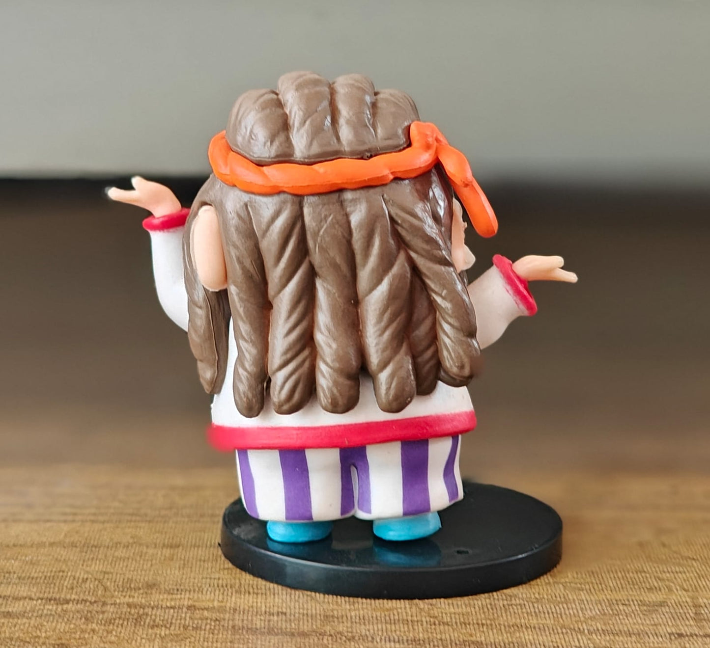 Crayon Shinchan Hippie Action Figure – Cute Anime Collectible Display Toy