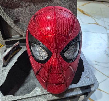 Iron Spider Smart Helmet – Premium Marvel Collectible Display Helmet
