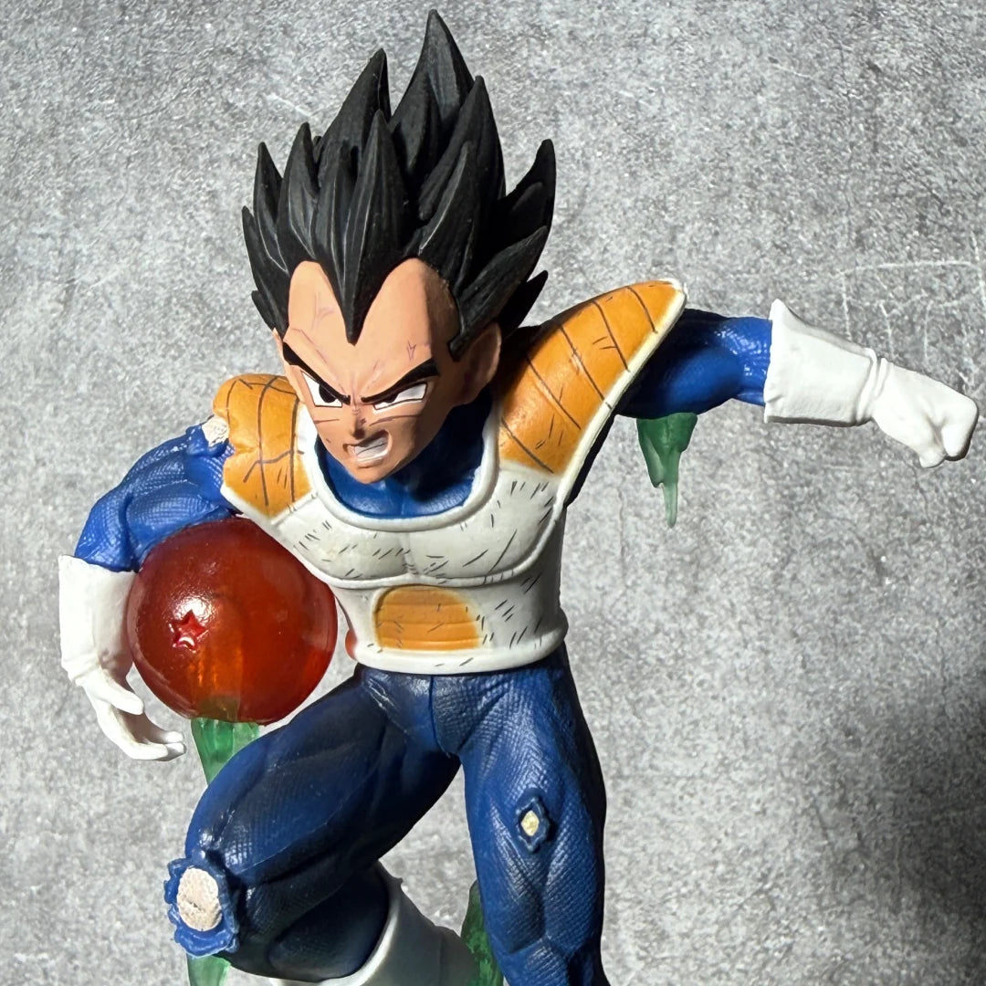 Dragon Ball Z Vegeta Namek Saga LED Battle Attack Action Figure – 25cm Premium PVC Collectible Statue with Light-Up Base