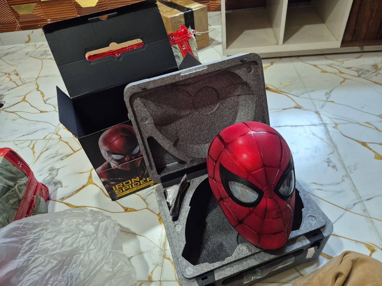 Iron Spider Smart Helmet – Premium Marvel Collectible Display Helmet