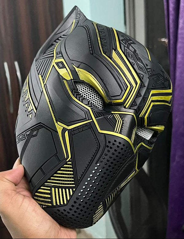 Black Panther Helmet Cosplay – 1:1 Scale Wearable Collector Edition Mask (Limited Edition)