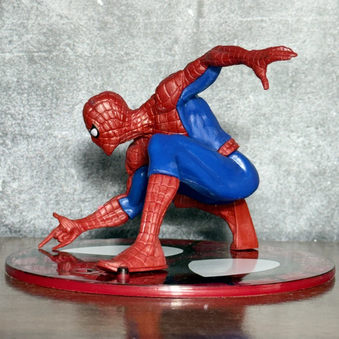 Marvel Comics Spider-Man Classic Suit Wall-Crawler Action Figure – Premium PVC Crouching Collectible Statue for Desk, Shelf & Display