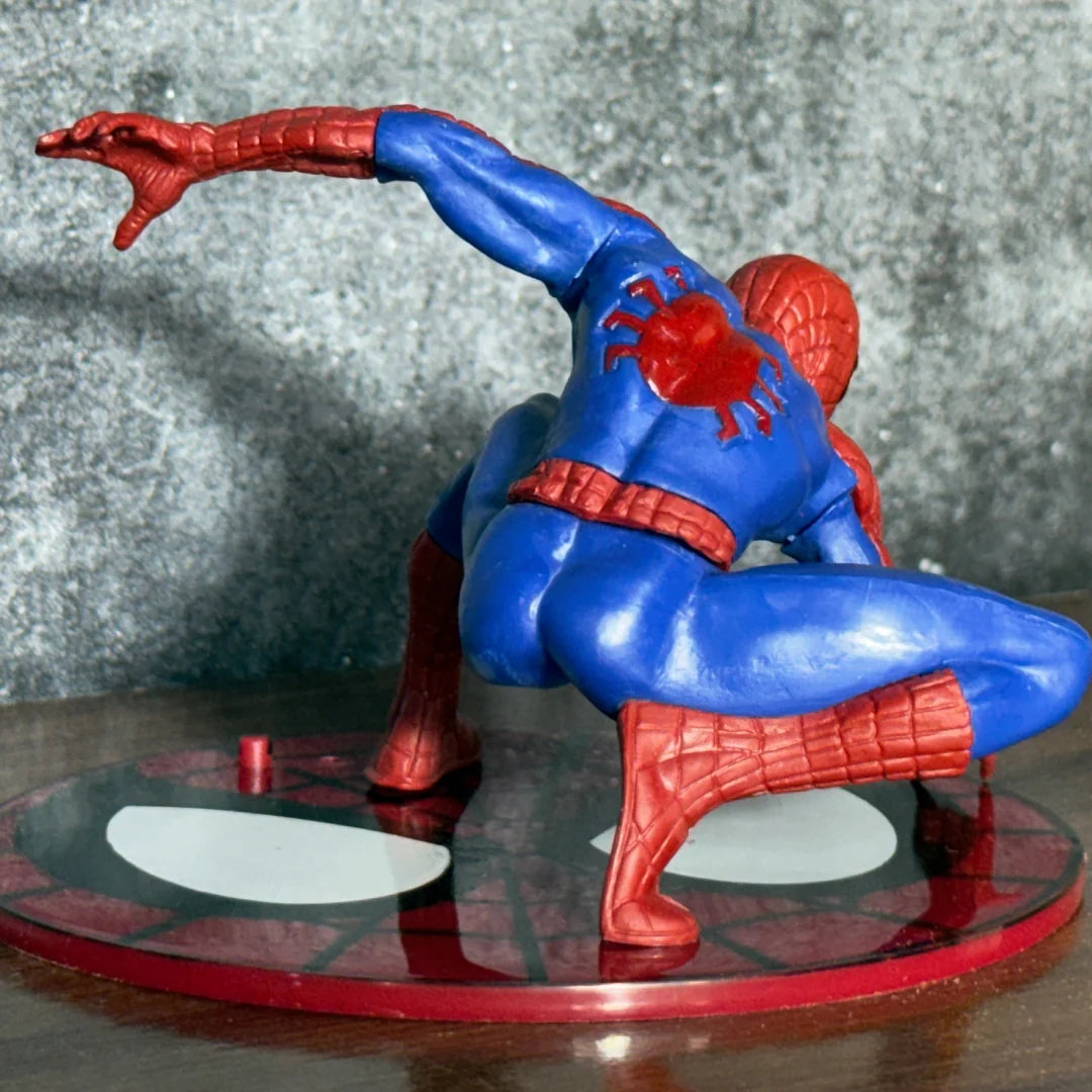 Marvel Comics Spider-Man Classic Suit Wall-Crawler Action Figure – Premium PVC Crouching Collectible Statue for Desk, Shelf & Display