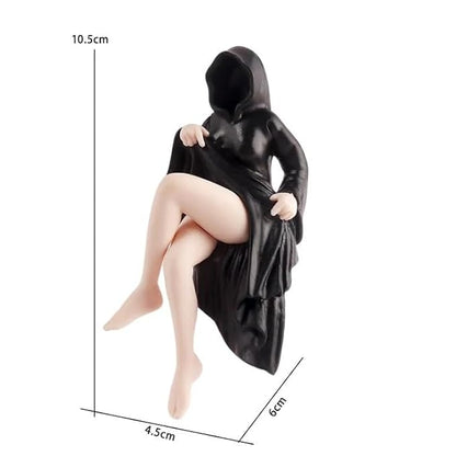 Faceless Hooded Lady Cross-Leg Sitting Figurine – 10.5cm Black Mystery Girl Statue