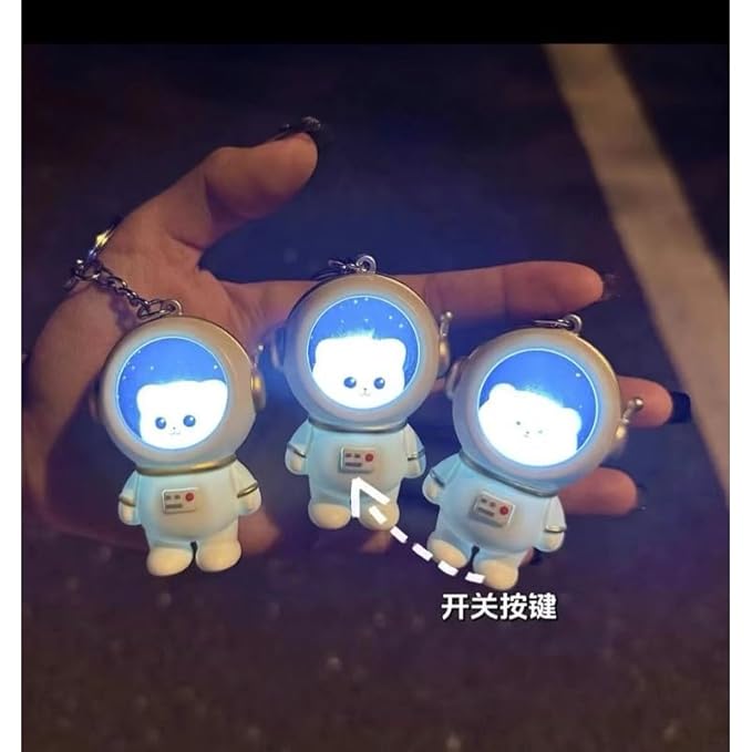 Cute Astro Bear Light-Up Backpack Keychain – White LED Glow Collectible Charm