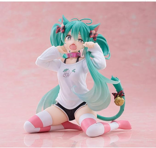 Hatsune Miku Cat Girl Sitting Figure – 10.5cm" Premium Anime PVC Collectible Statue