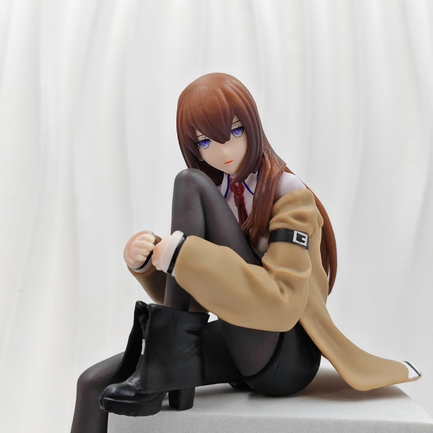 Makise Kurisu Sitting Figure – 15cm Premium Steins;Gate Anime Collectible Statue