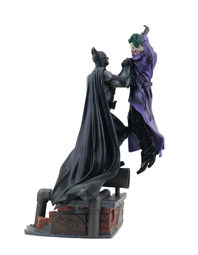 Batman vs Joker Showdown Statue – 30cm Premium PVC Collectible Figure