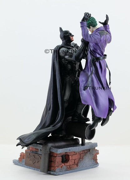 Batman vs Joker Showdown Statue – 30cm Premium PVC Collectible Figure