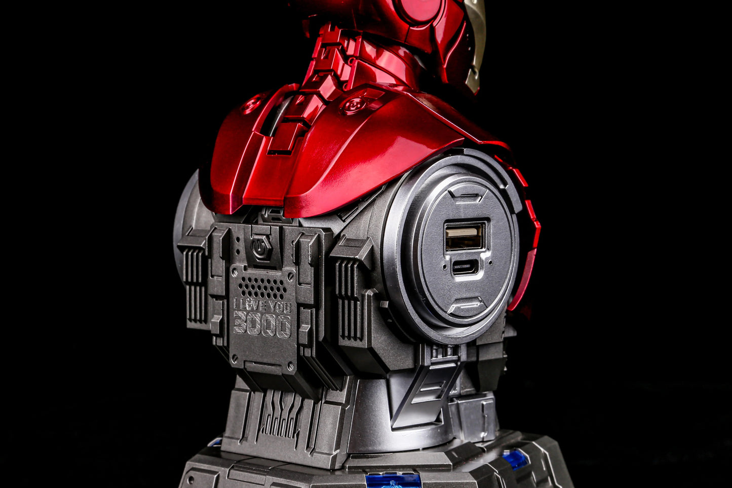 Iron Man MK3 Mecha Bust 65W Fast Charging Station – 5-Port USB Charging Stand | AnimeLegacy