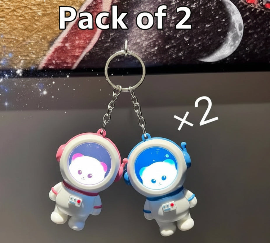Cute Astro Bear Light-Up Backpack Keychain – White LED Glow Collectible Charm