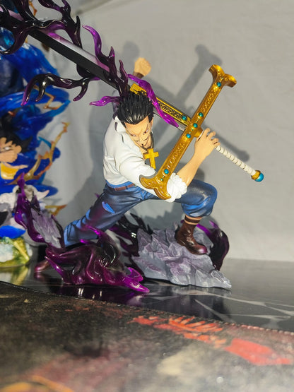 Dracule Mihawk “World’s Strongest Swordsman” Statue – One Piece Premium Anime Collectible