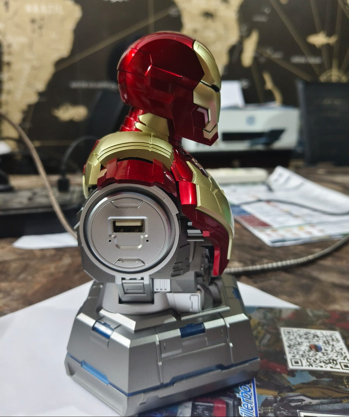 Iron Man MK3 Mecha Bust 65W Fast Charging Station – 4-Port Mobile Phone Charger | AnimeLegacy