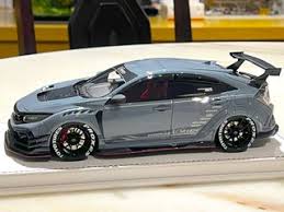 Honda Civic Type R FK8 Varis Widebody – 1:18 Premium Diecast Model Car