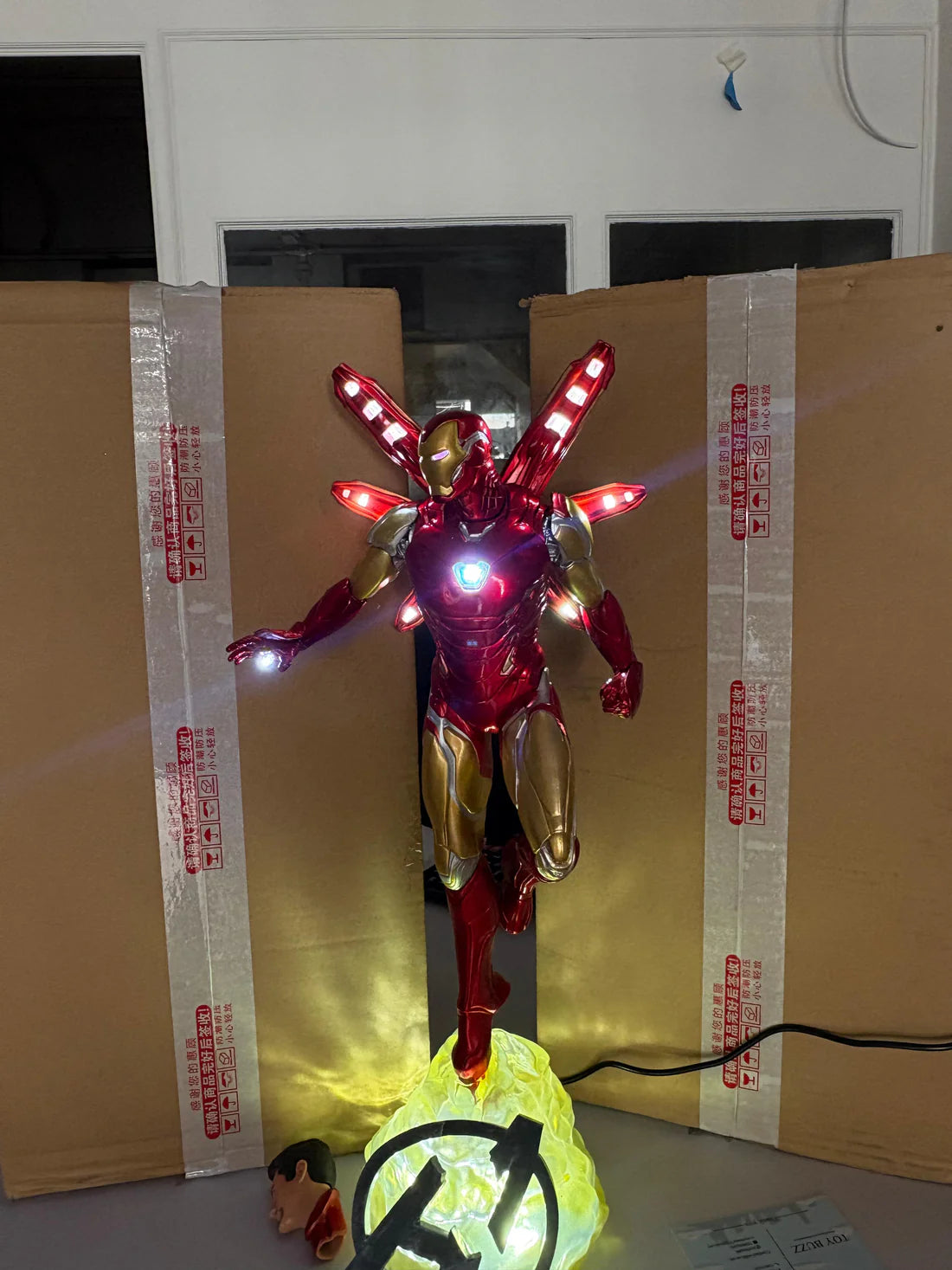 Iron Man LED Statue – 45cm Marvel Superhero Collectible Figure