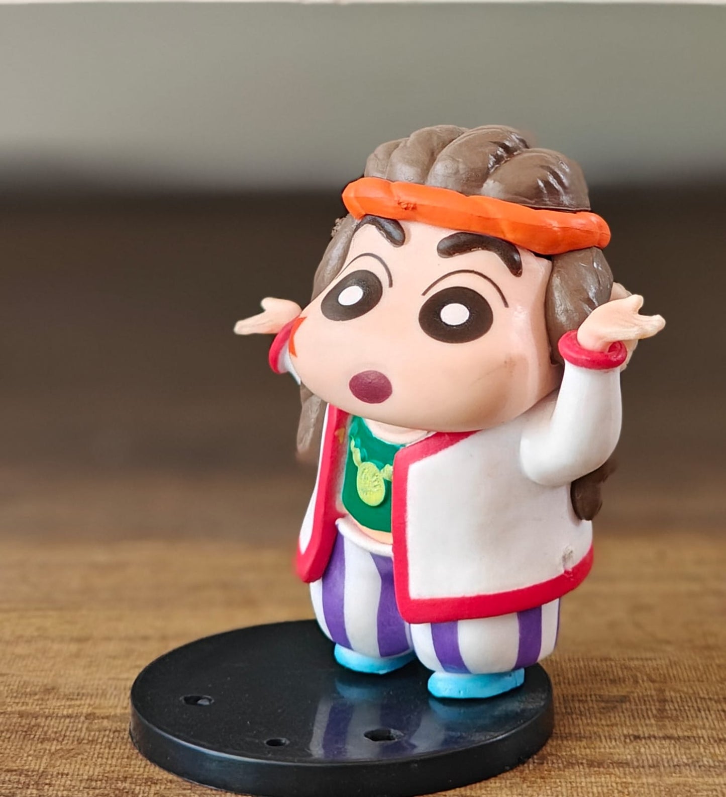 Crayon Shinchan Hippie Action Figure – Cute Anime Collectible Display Toy